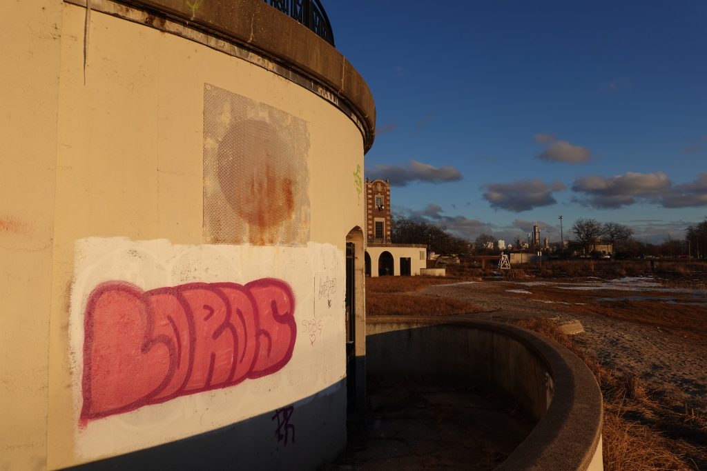 Lords graffiti on Humboldt Park Fieldhouse